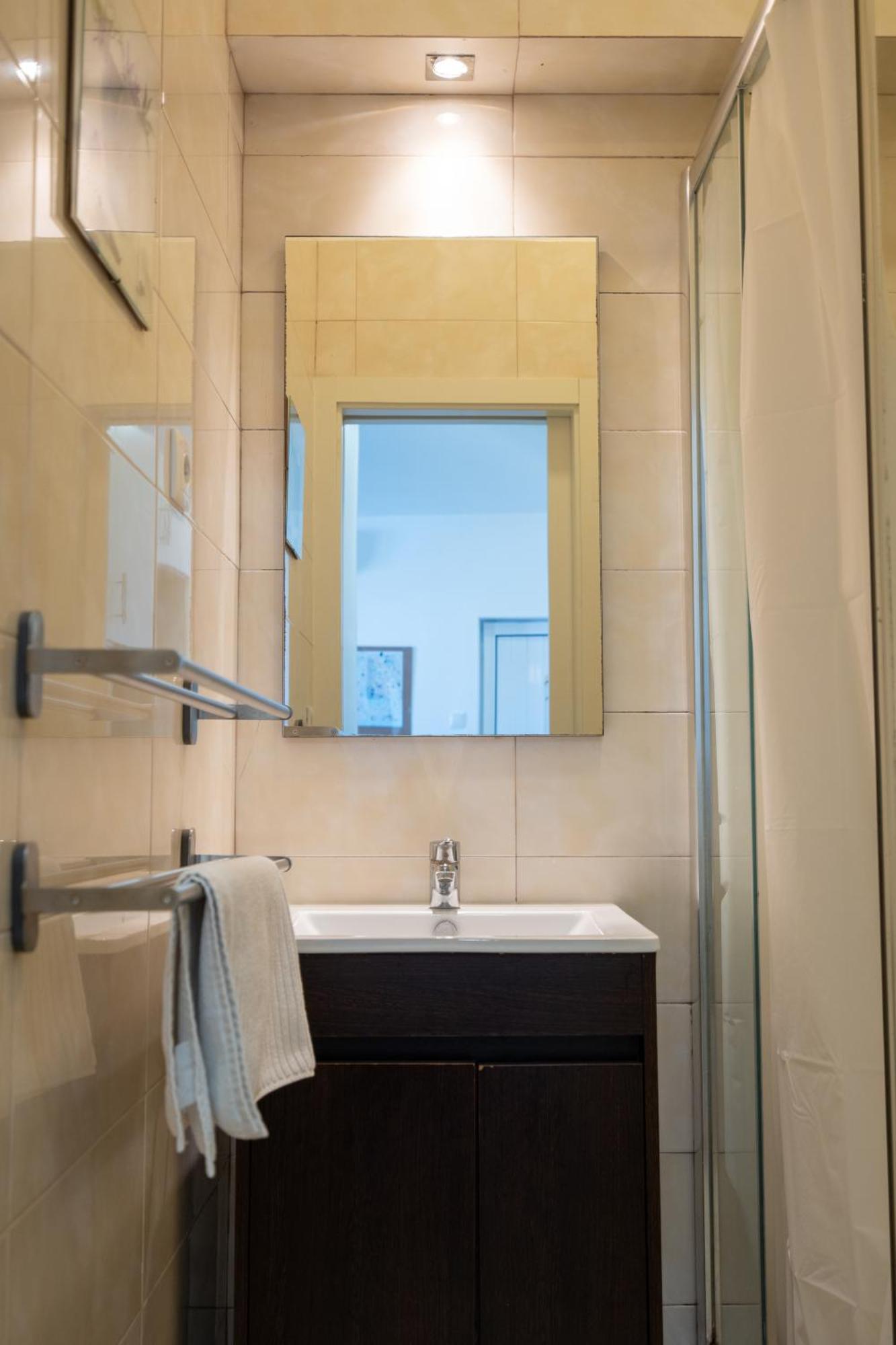 Studio Mouraria, Lisbon Center, Tram & Metro ภายนอก รูปภาพ