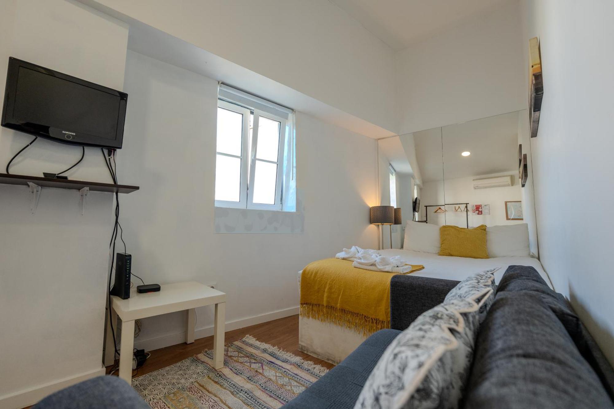 Studio Mouraria, Lisbon Center, Tram & Metro ภายนอก รูปภาพ